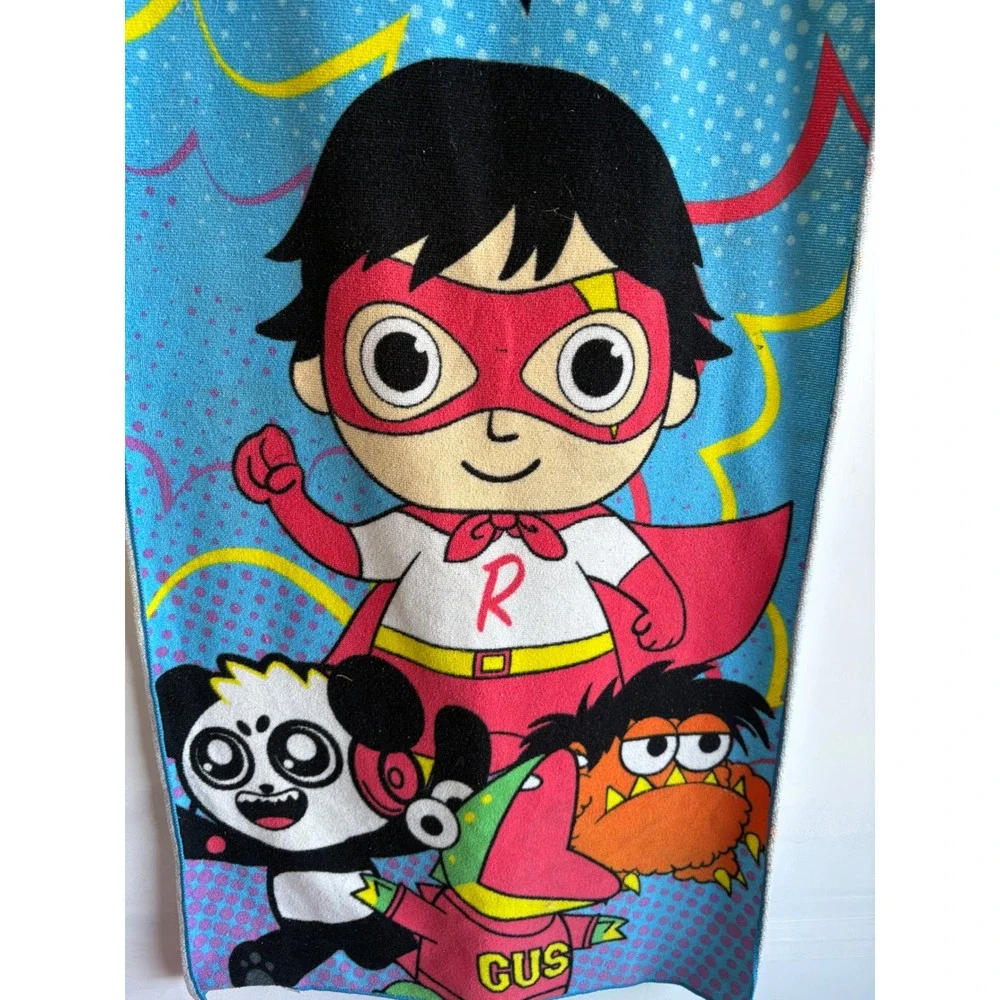 Ryans World Red Titan Gus Hooded Beach Towel Blue Kids Bath Wrap 22x50